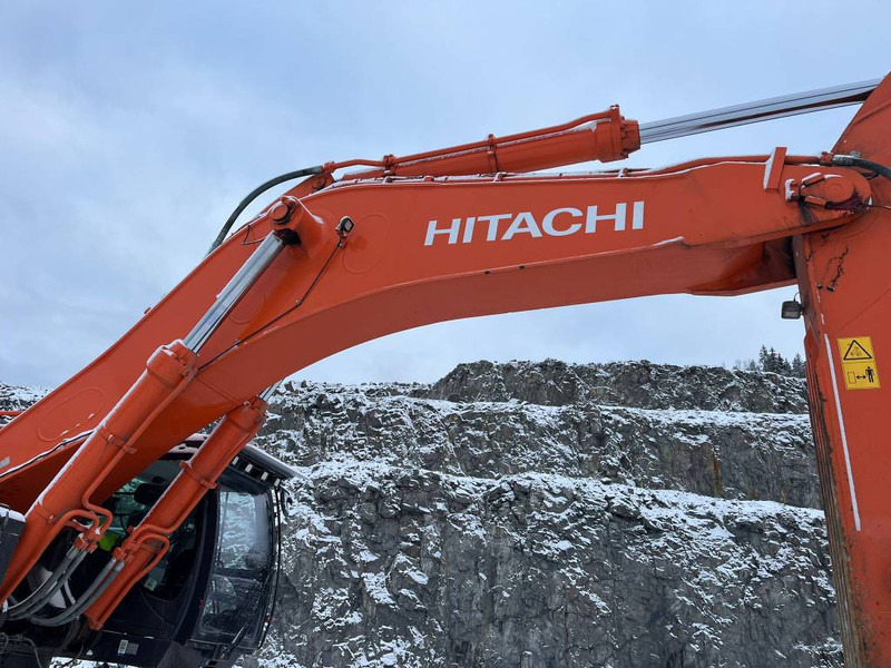 Crawler excavator Hitachi ZX 890 LCR-6: picture 12