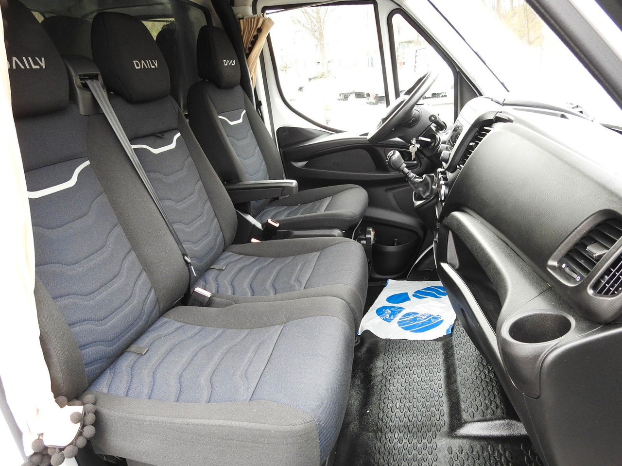 Curtain side van Iveco DAILY  35S18 PRITSCHE PLANE 10 PALETTEN WEBASTO: picture 29