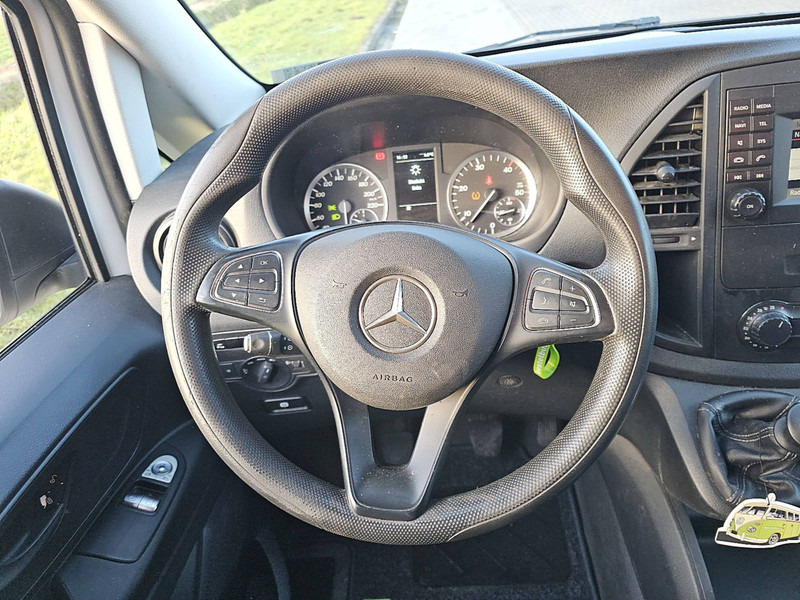 Small van Mercedes-Benz Vito 114 AC: picture 10