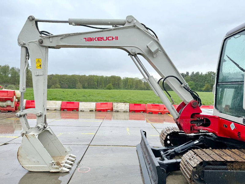 Mini excavator Takeuchi TB150S - 4.8T / Yanmar Engine: picture 10