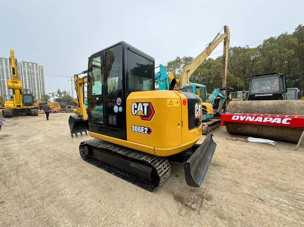 Mini excavator CAT 306E: picture 15