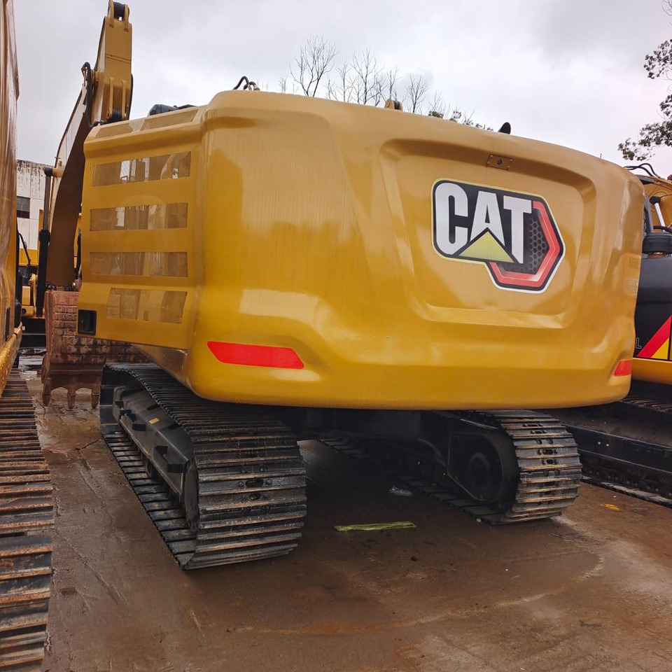 Crawler excavator CAT 320GC: picture 14