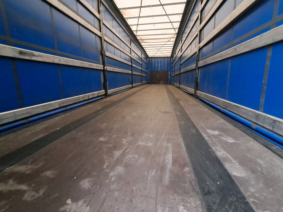 Curtainsider semi-trailer KRONE SD  KURTYNOWA: picture 6