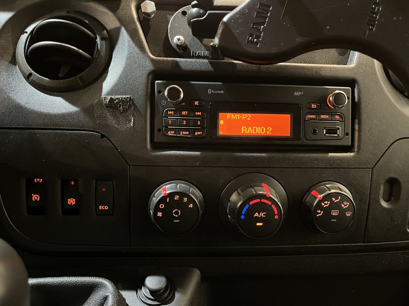 Panel van Renault Master 2.3 dCi L2H2 145 PK Servicebus / Bott Inrichting / Euro 6 / 220V. / Airco / Cruise Control / Camera / Trekhaak: picture 13