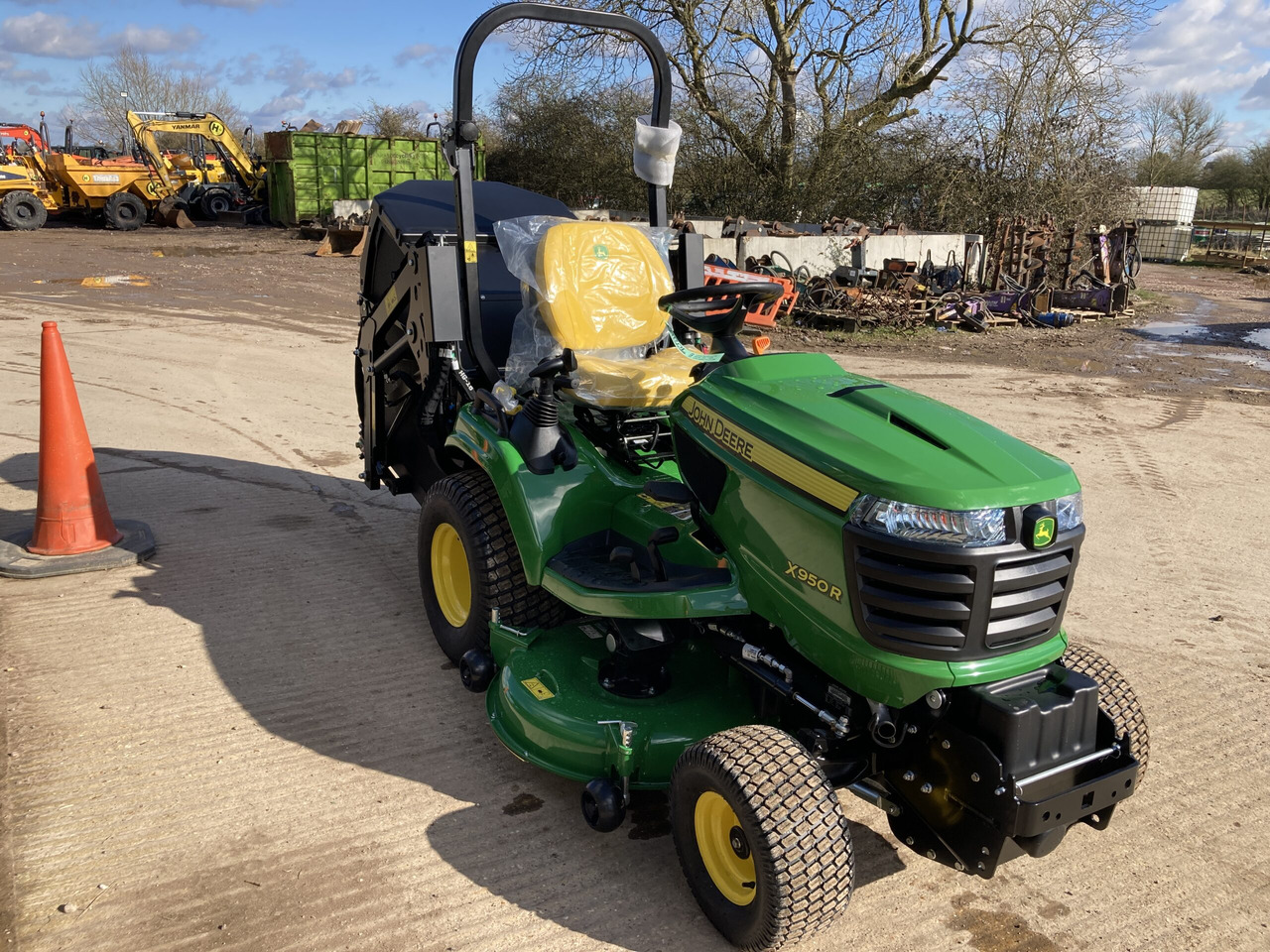 Garden mower John Deere X950R ride on cut and collect mower: picture 6