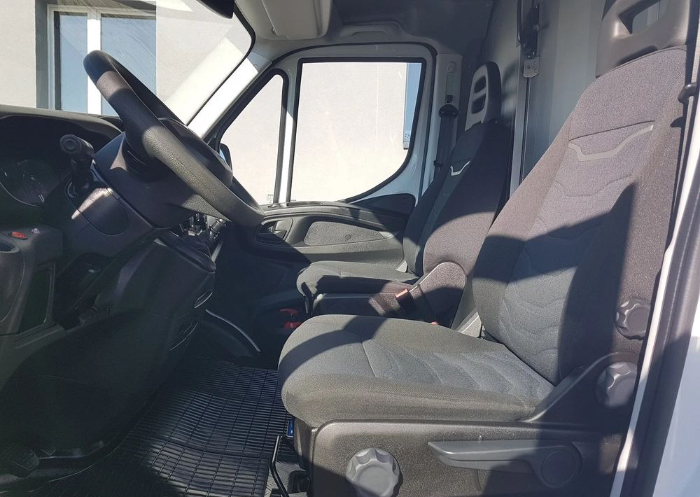 Box van Iveco DAILY KONTENER NISKOPODŁOGOWY 4,43x2,23x2,42 SKLEP BAR FOODTRUCK KAMPER KLIMA: picture 20