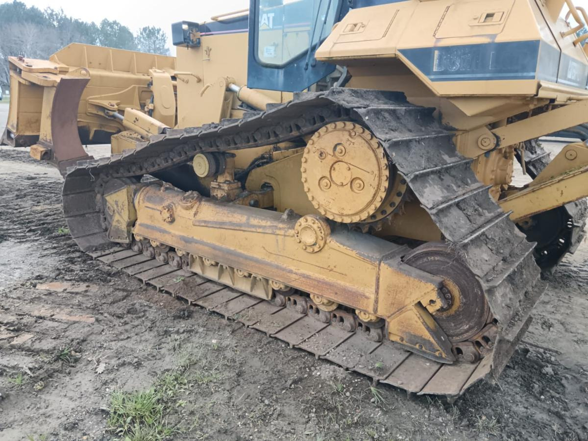 Bulldozer Caterpillar D6M: picture 9