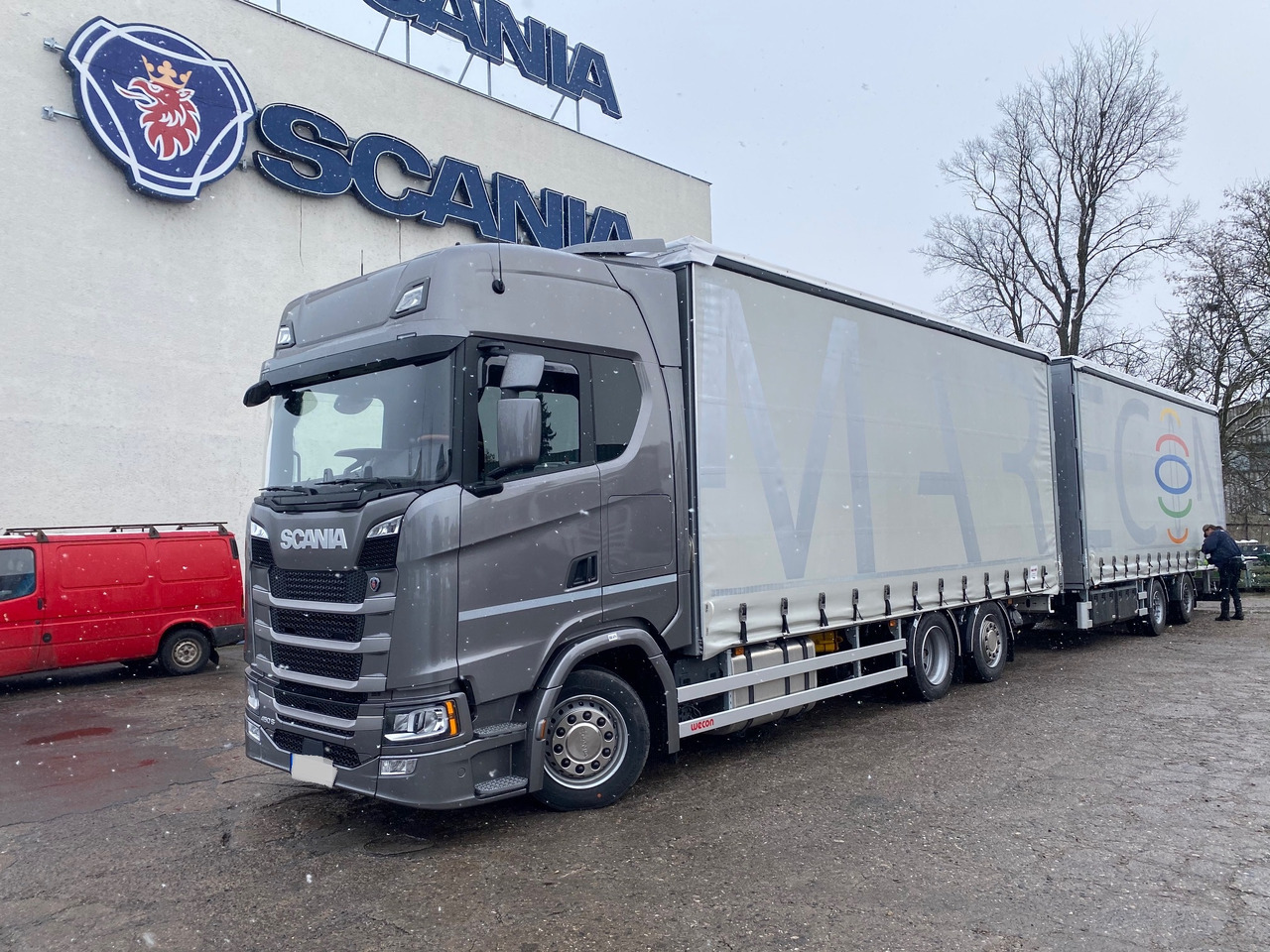 Container transporter/ Swap body truck for transportation of drinks Scania S540 6x2LB: picture 18