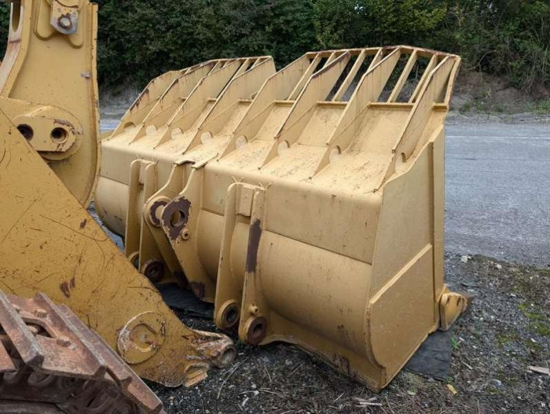 Crawler loader Caterpillar 963C - POUR PIECES: picture 19