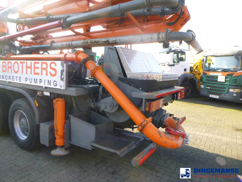 Concrete pump truck Mercedes-Benz Axor 2633 6x4 RHD Sermac SCL 130 concrete pump 32 m: picture 8