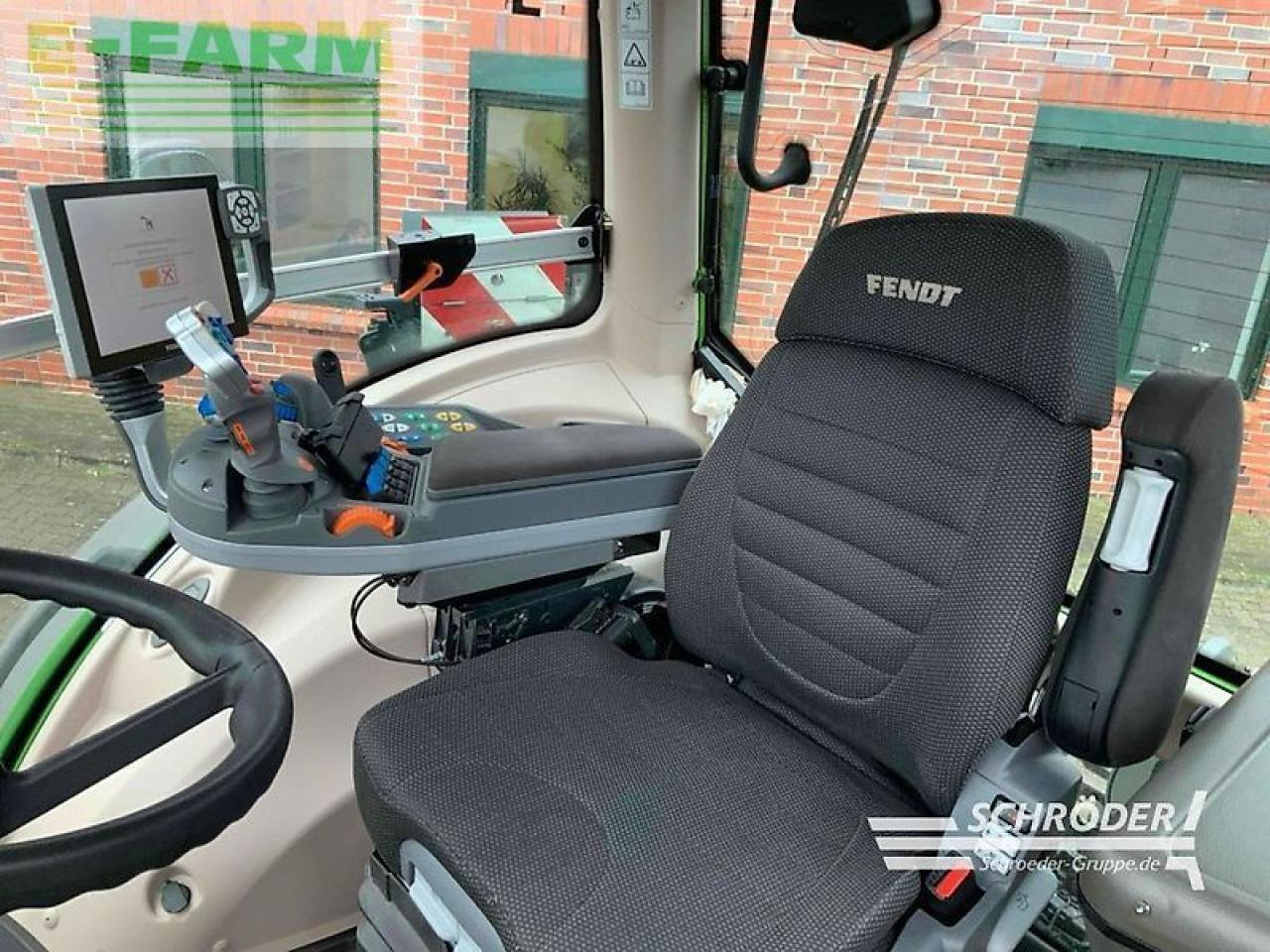 Farm tractor Fendt 828 vario s4 profi plus ProfiPlus: picture 7