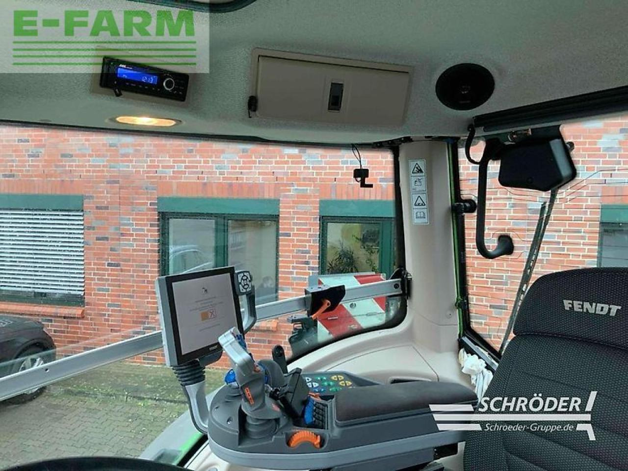 Farm tractor Fendt 828 vario s4 profi plus ProfiPlus: picture 8