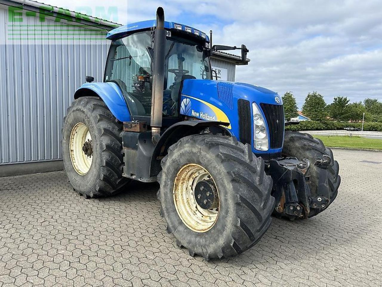 Farm tractor New Holland tg285: picture 8