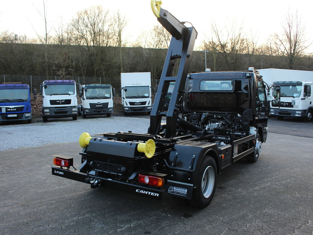 Hook lift truck, Crane truck FUSO Canter FUSO 9C18 Duonic City Abrollkipper Black: picture 11