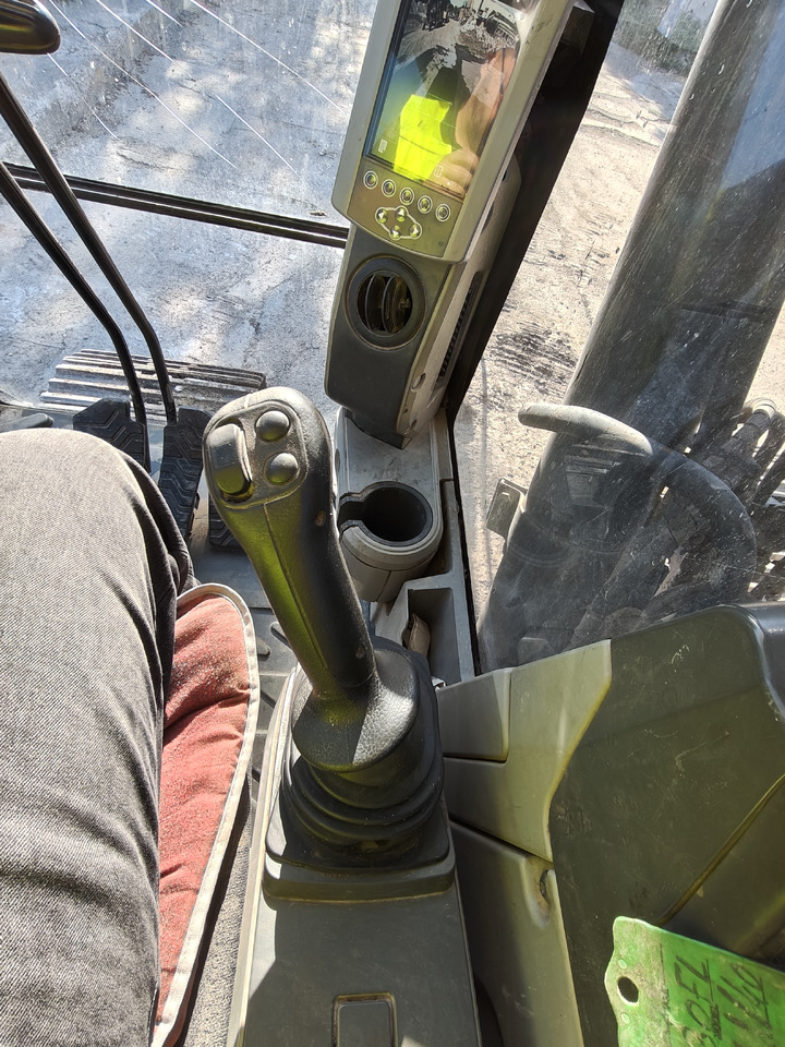 Excavator CATERPILLAR 320 EL: picture 20