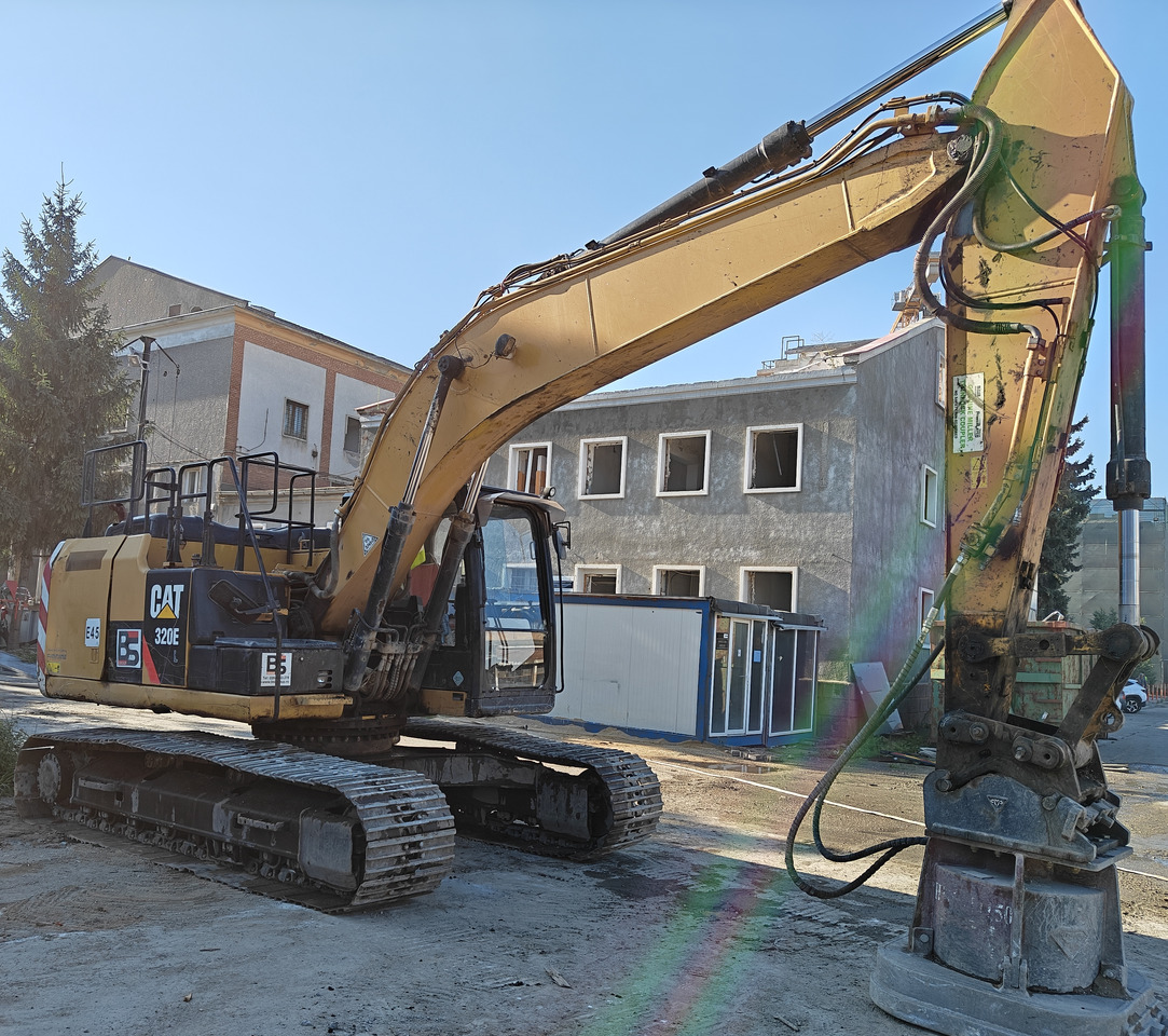 Excavator CATERPILLAR 320 EL: picture 11