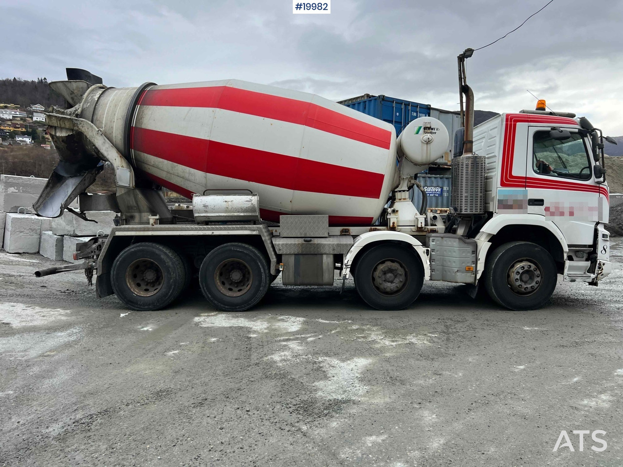 Concrete mixer truck Volvo FMX 410: picture 14