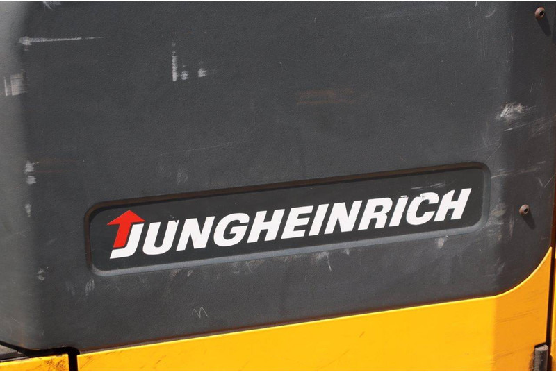 Reach truck Jungheinrich ETV 214: picture 15