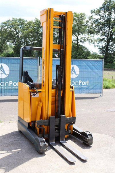 Reach truck Jungheinrich ETV 214: picture 7